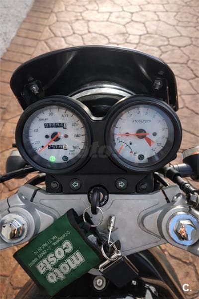 Daelim Roadwin 125R Fi 1100 € 2012 Madrid - 3