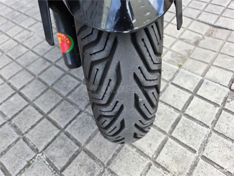 SYM Joymax 300 1990 € 2017 Barcelona - 5