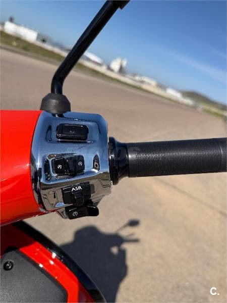 Vespa GTS 125 4800 € 2023 Badajoz - 9