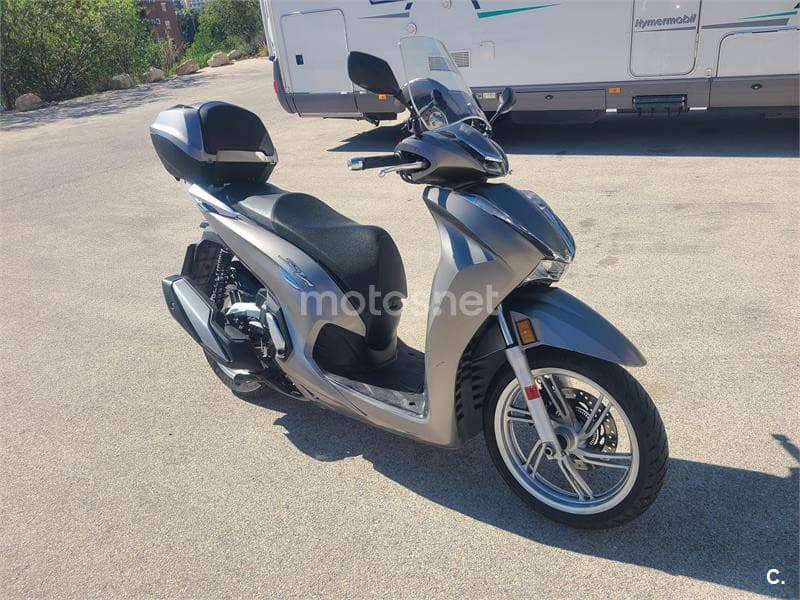 Honda SH 350i 3650 € 2021 Alicante - 1