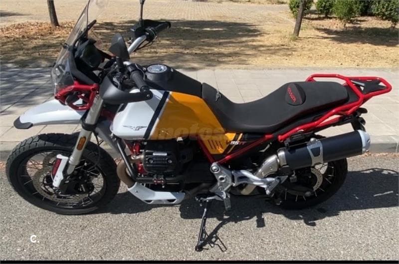 Moto Guzzi V 85 TT 9500 € 2023 Madrid - 2