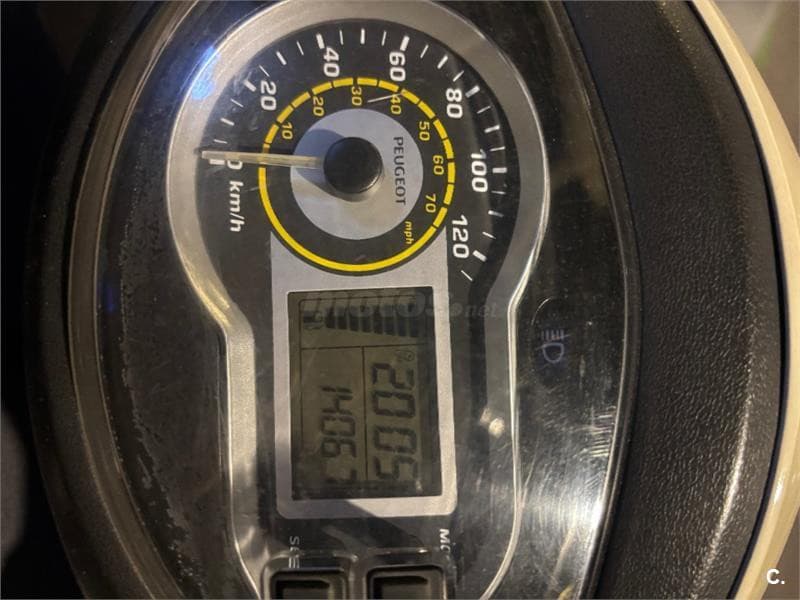 Peugeot TWEET 125 1000 € 2014 Madrid - 2