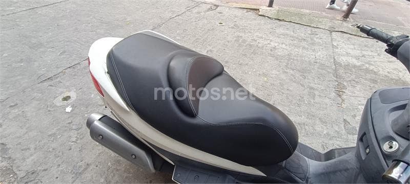 Suzuki BURGMAN 125 Executive 1899 € 2011 Barcelona - 4