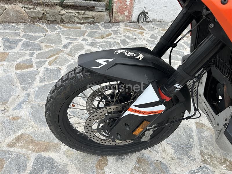 KTM 890 9900 € 2024 Madrid - 1