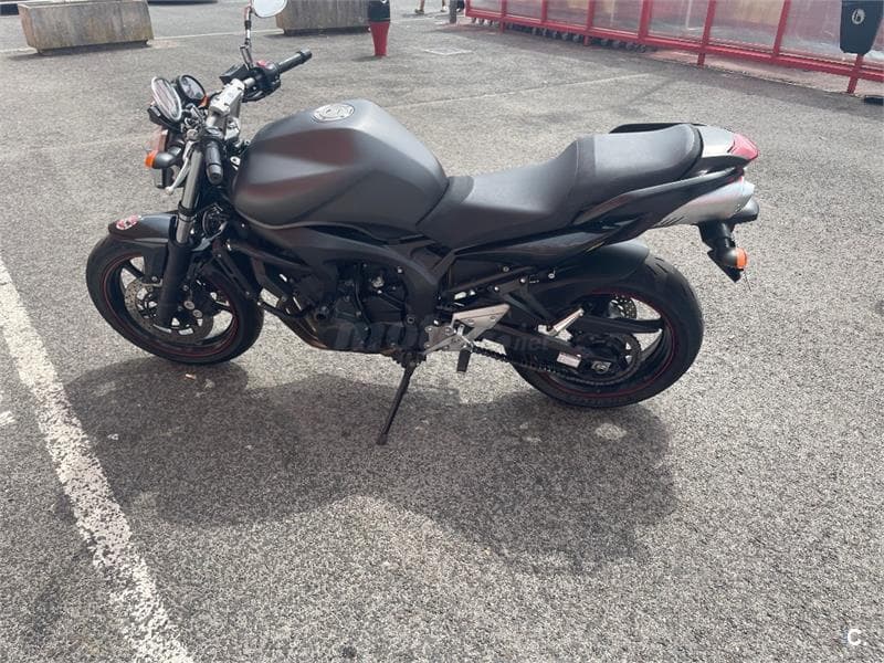 Yamaha FZ6 N S2 2700 € 2009 Madrid - 5