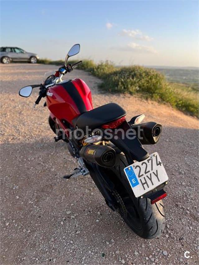 Ducati Monster 696+ ABS 5000 € 2014 Madrid - 4
