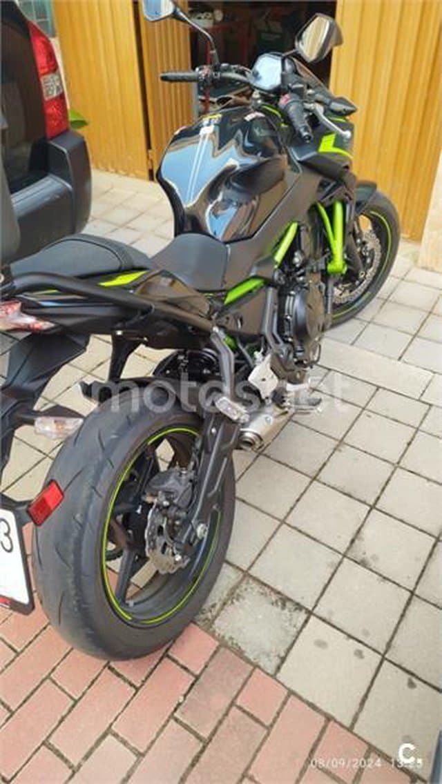 Kawasaki Z 650 5600 € 2023 Valencia - 1