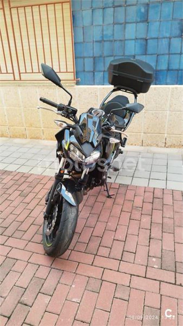 Kawasaki Z 650 5600 € 2023 Valencia - 7