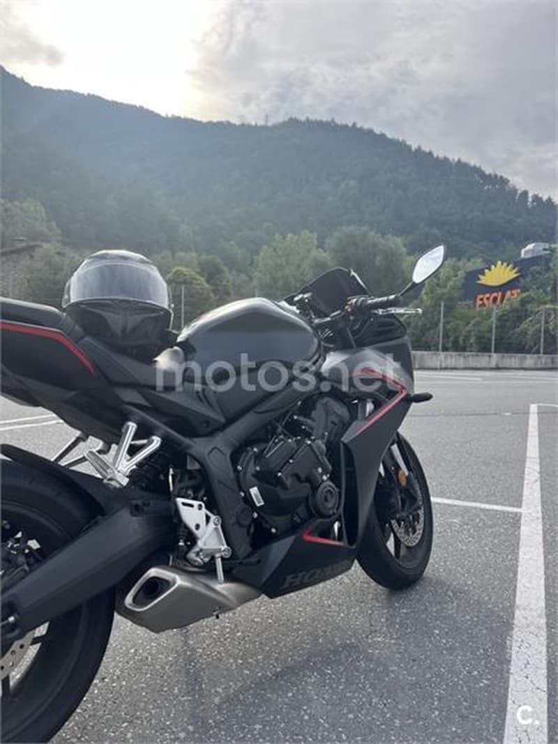 Honda CBR 650 R 9250 € 2024 Barcelona - 4