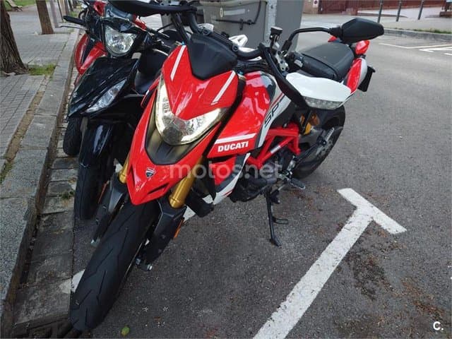 Ducati Hypermotard 14.990 € 2023 Barcelona - 6