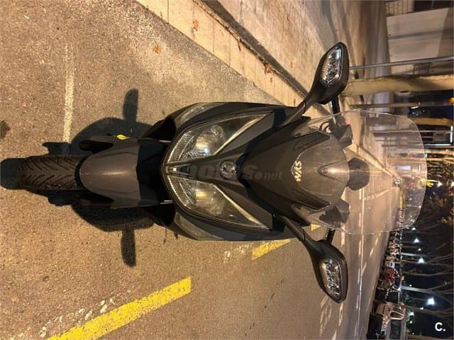 SYM Joymax 300 1650 € 2014 Barcelona - 3