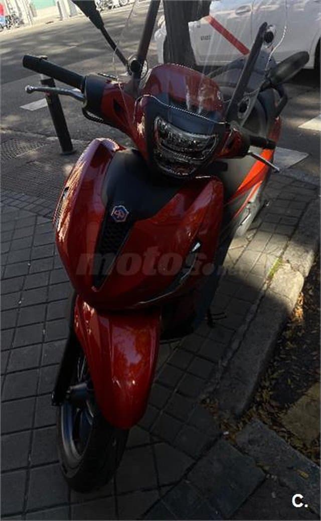 Piaggio Beverly 4899 € 2023 Madrid - 7