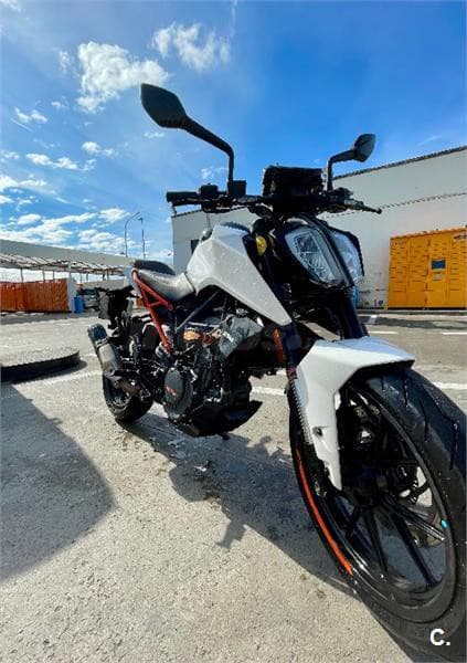 KTM 125 2700 € 2018 Barcelona - 1