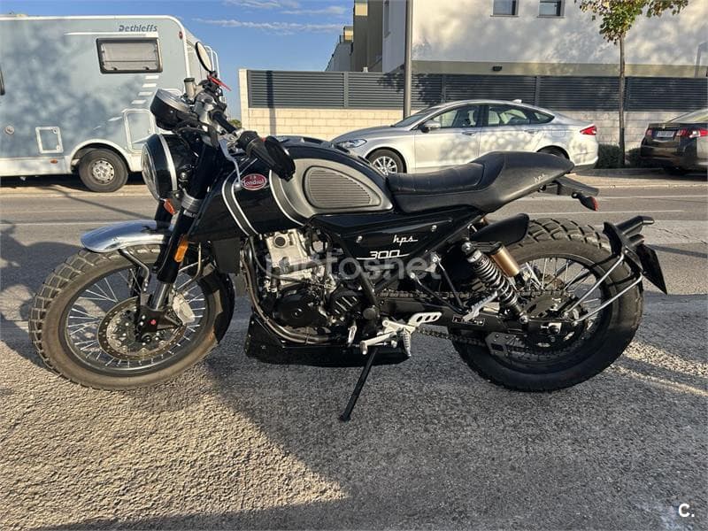 FB Mondial HPS 300 2300 € 2018 Madrid - 1