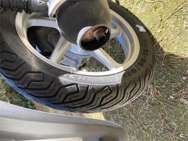 Honda Scoopy SH150i 1200 € 2002 Girona - 1