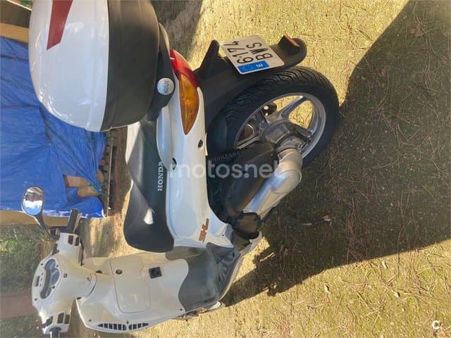 Honda Scoopy SH150i 1200 € 2002 Girona - 6