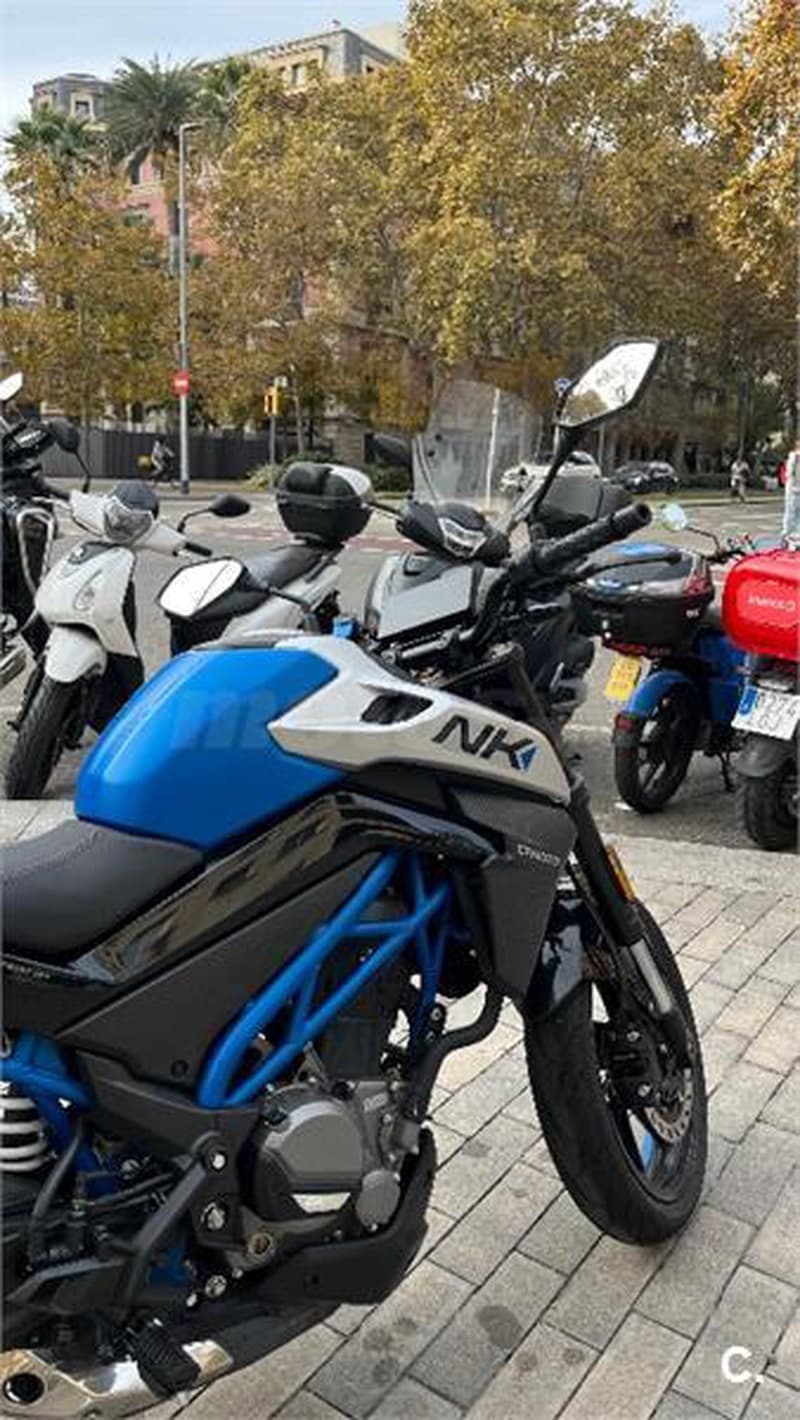 CFMOTO 300 NK 2500 € 2023 Barcelona - 8