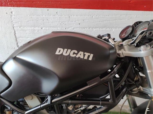 Ducati Monster 620 Dark IE 3995 € 2005 Cáceres - 4