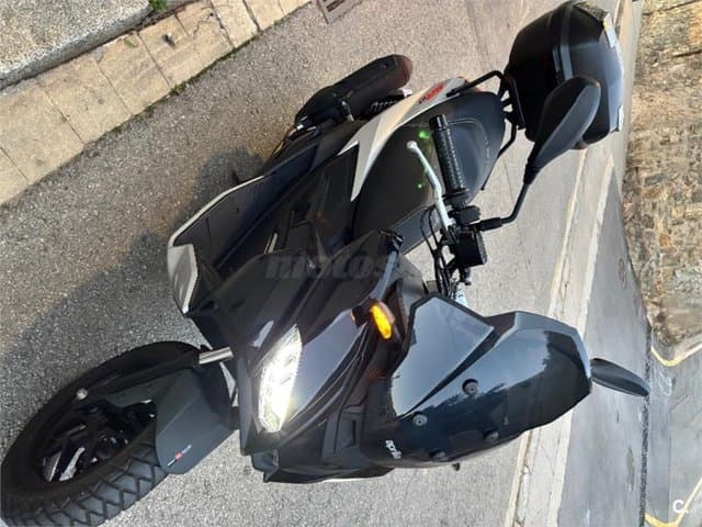 Aprilia SR GT 125 2750 € 2022 Barcelona - 6
