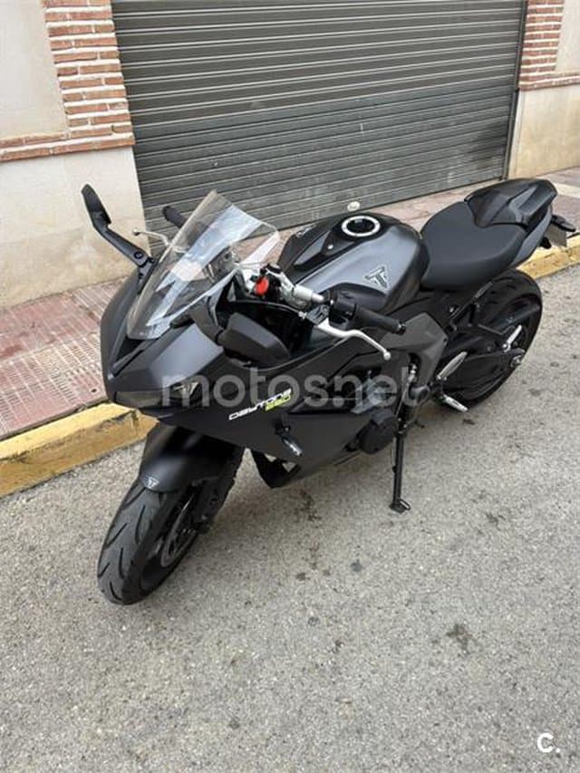 Triumph Daytona 660 8500 € 2024 Madrid - 12