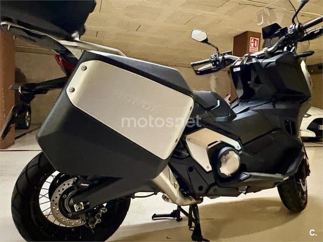 Honda X-ADV 12.500 € 2022 Barcelona - 6