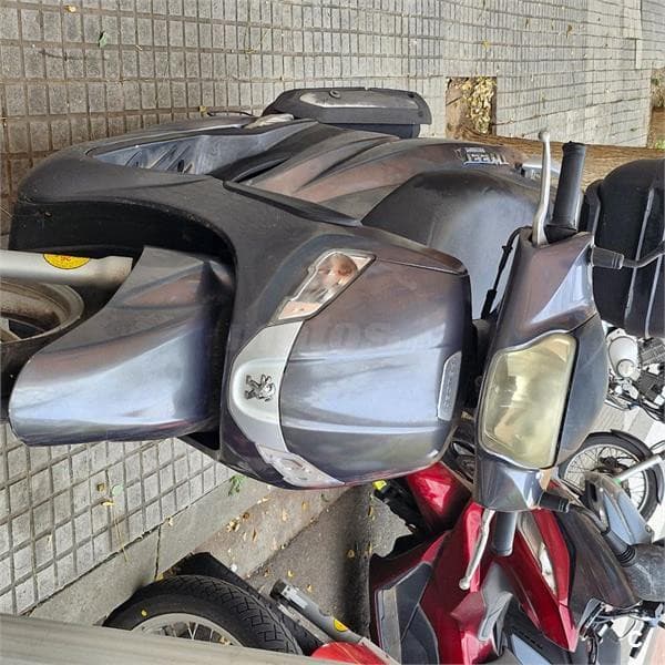 Peugeot TWEET 125 1000 € 2014 Tarragona - 3