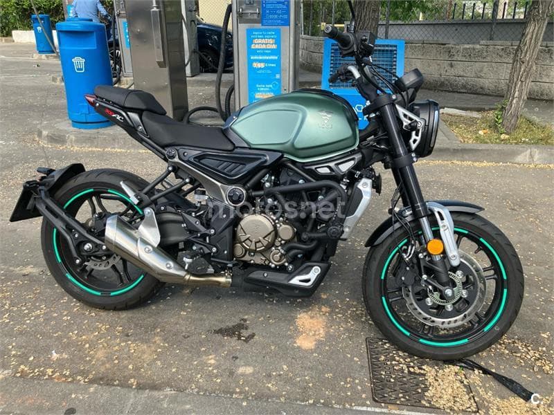 Voge 300 2800 € 2022 Madrid - 2