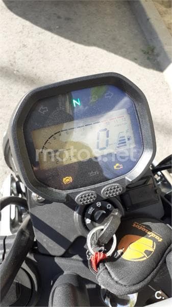 Voge 300 2800 € 2022 Madrid - 7