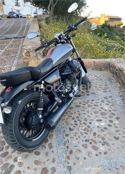 Moto Guzzi V9 5700 € 2017 Sevilla - 2