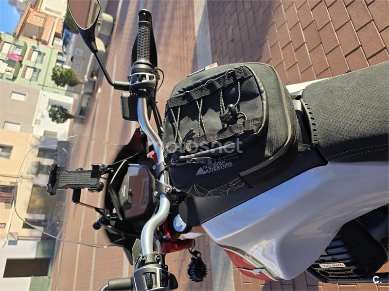 Moto Guzzi V 85 TT 6200 € 2021 Valencia - 3