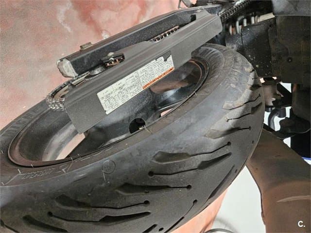 Suzuki V-Strom 650 2799 € 2007 Valencia - 7