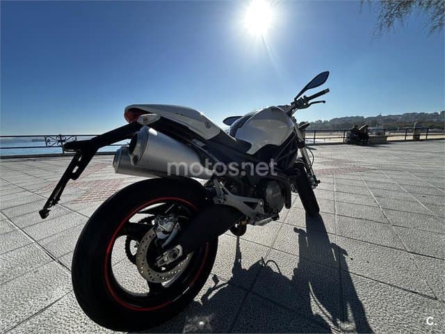 Ducati Monster 696 4500 € 2009 Cantabria - 10