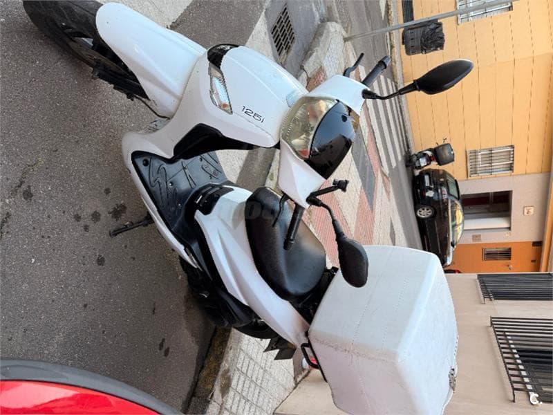 Peugeot TWEET 125 1150 € 2020 Badajoz - 2