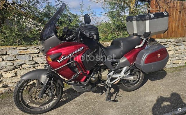 Honda Varadero XL1000V 4000 € 2000 Araba - 1