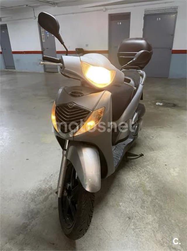 Honda @ 125 1300 € 2008 Málaga - 2