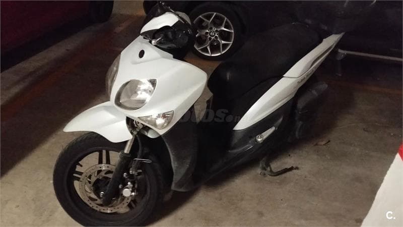 Yamaha X enter 125 1400 € 2015 Alicante - 3