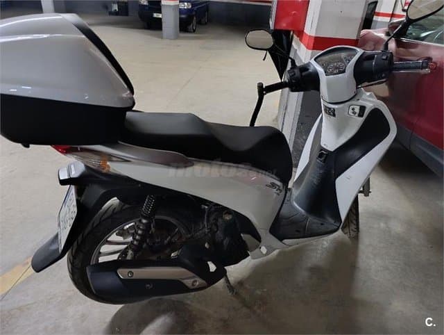 Honda SH125i 2100 € 2016 Barcelona - 4