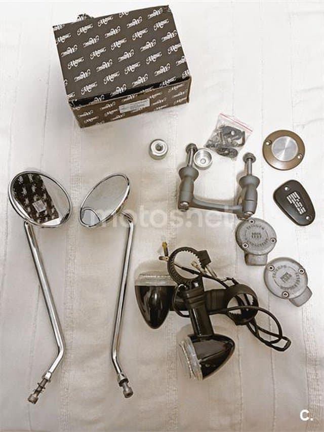 Triumph Bonneville Speedmaster 12.500 € 2023 Barcelona - 4