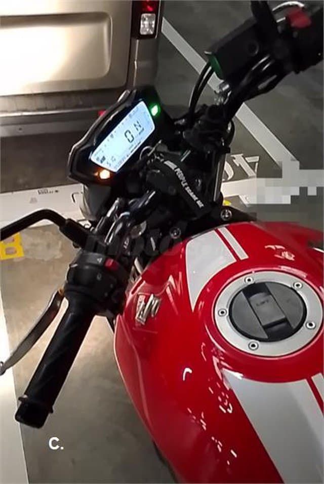 Suzuki SV 650 2700 € 2017 Girona - 2