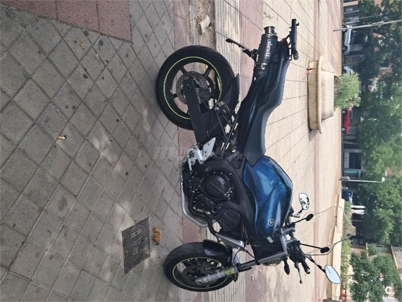 Yamaha FZ6 N S2 2400 € 2007 Madrid - 1