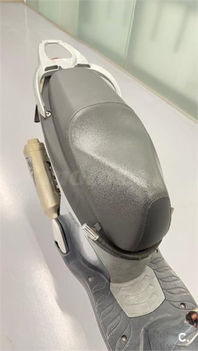 Honda Scoopy SH150i 1000 € 2005 Barcelona - 3