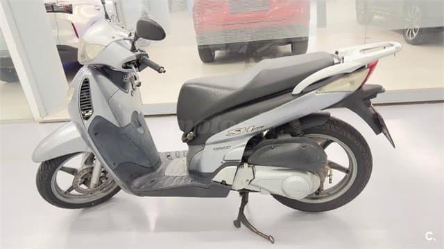 Honda Scoopy SH150i 1000 € 2005 Barcelona - 6