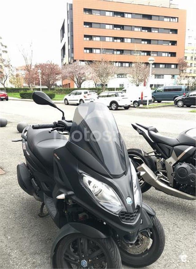 Piaggio MP3 5490 € 2021 Bizkaia - 1
