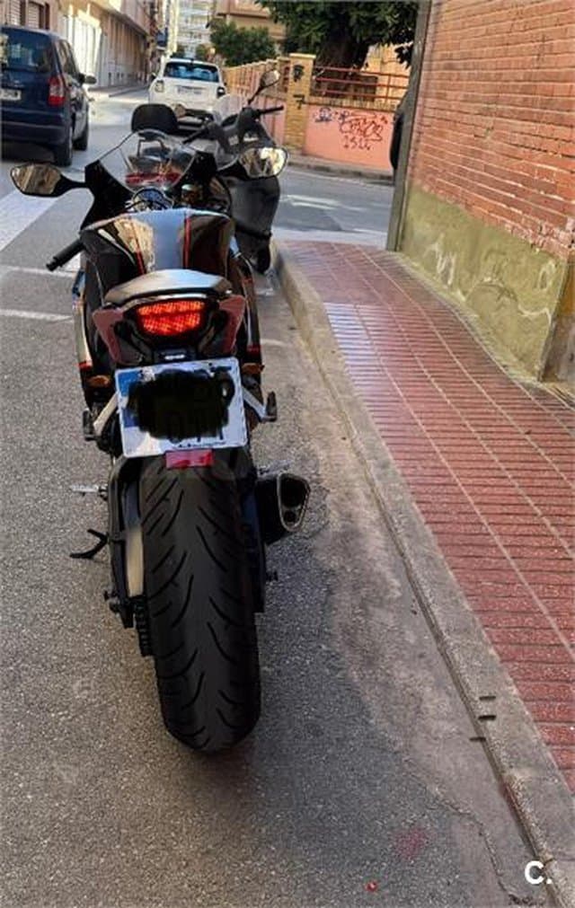 Honda CBR 1000RR 5500 € 2010 Alicante - 5