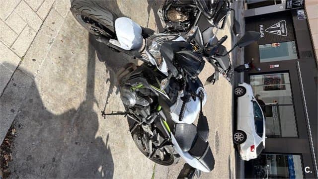 Kawasaki Z 650 4250 € 2017 Málaga - 4