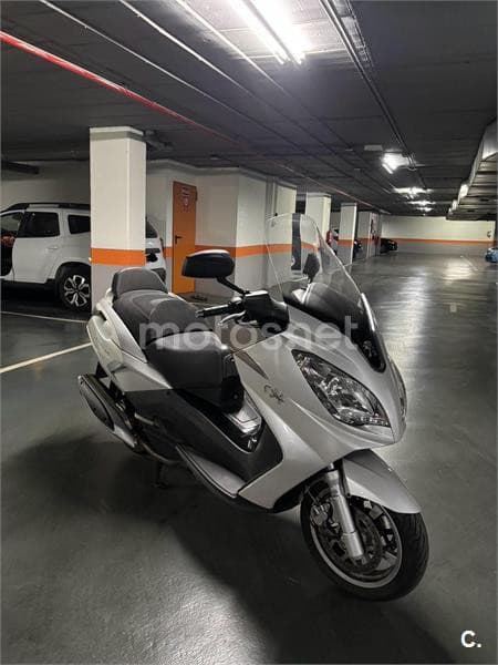 Peugeot SATELIS 400 2000 € 2015 Madrid - 1