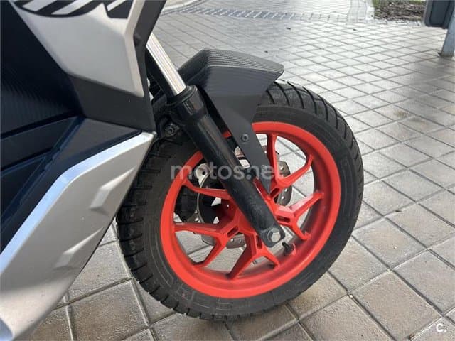 Aprilia SR GT 125 2600 € 2022 Madrid - 9