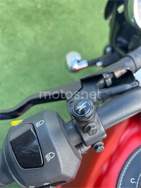 Moto Guzzi V7 II 3900 € 2016 Valencia - 9