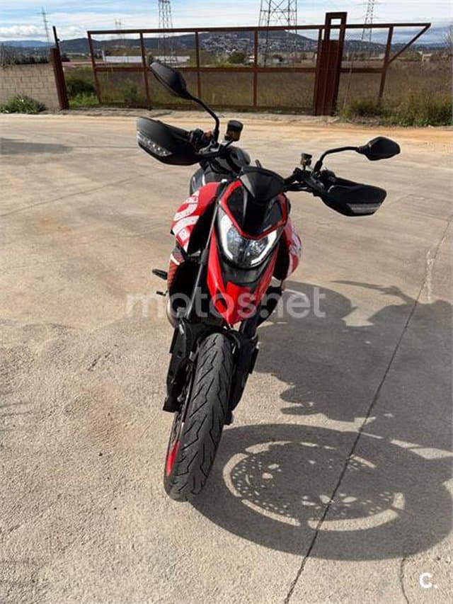 Ducati Hypermotard 12.000 € 2023 Valencia - 6