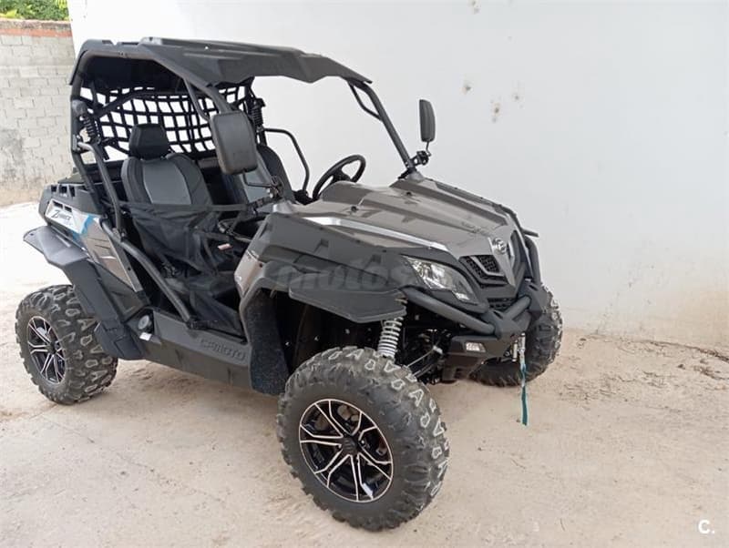 CFMOTO 250 NK 9950 € 2024 Teruel - 4